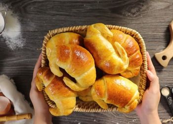 Làm bánh mì bằng nồi chiên không dầu (1)