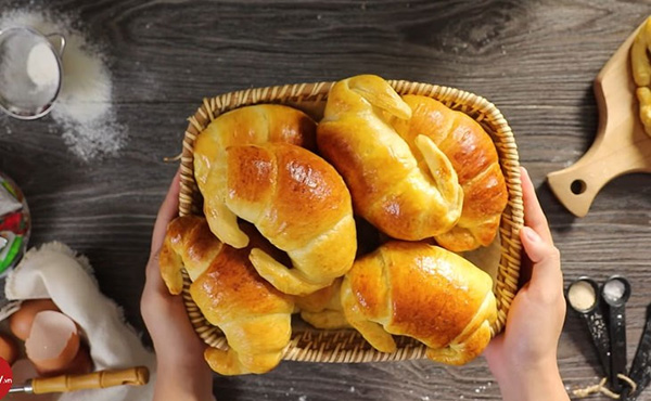 Làm bánh mì bằng nồi chiên không dầu (1)