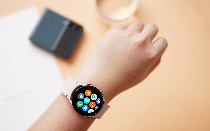 Galaxy Watch4 có kho ứng dụng CH Play