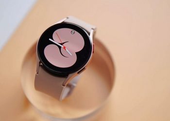 Mở hộp Galaxy Watch4
