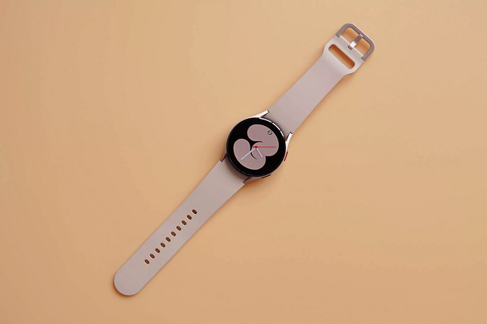 Và đây là Samsung Galaxy Watch4 40mm