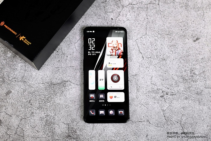 ROG Phone 5s cho thời lượng sử dụng lâu dài hơn trong 1 lần sạc so với Red Magic 6s Pro