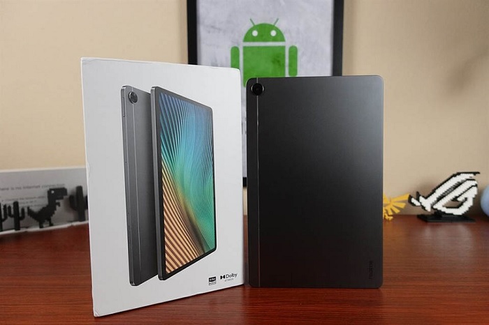 Mi Pad 5 được trang bị các tính năng bổ sung khiến nó giống với PC hơn mà Realme Pad không có