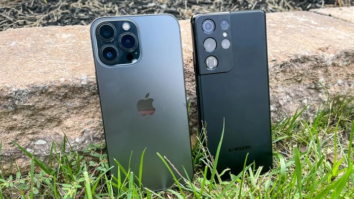 iPhone 13 Pro Max và Galaxy S21 Ultra so kè với nhau