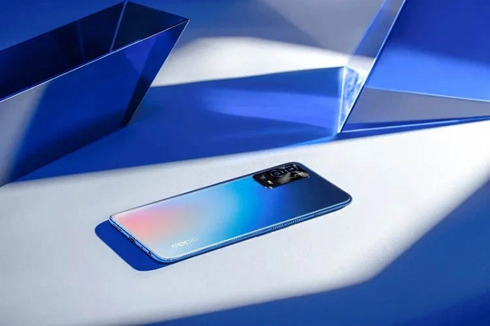Mặt lưng của OPPO A55 4G