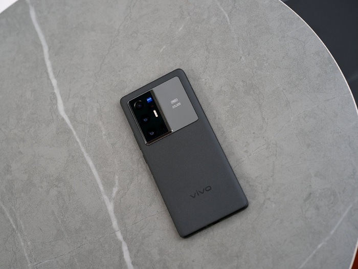 Trên tay Vivo X70 Pro+