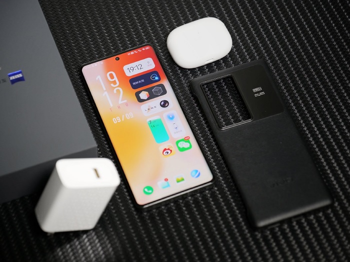 X70 Pro+ được trang bị cấu hình phần cứng khá mạnh mẽ