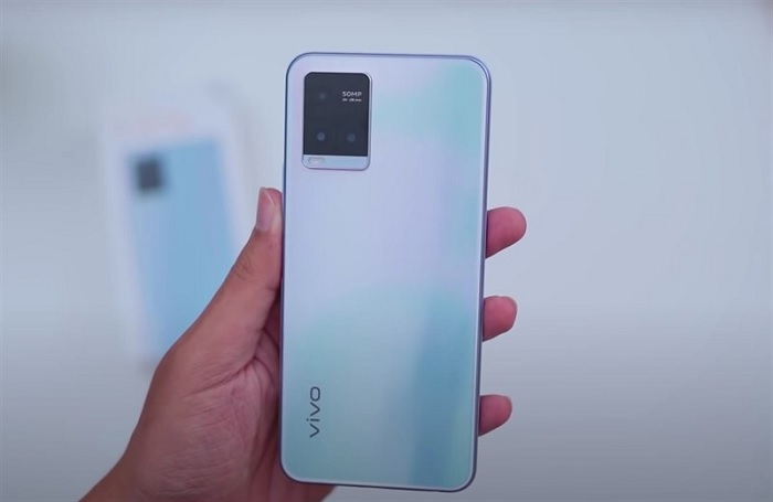 Mặt lưng của Vivo Y21s