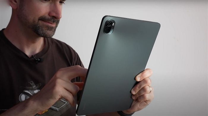 Camera sau được thiết kế tương tự Xiaomi Mi 11 5G