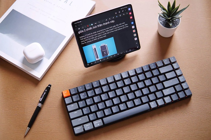 Z Fold3 5G được bố trí thanh Taskbar rất tuyệt