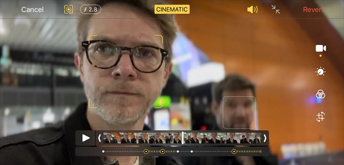 Chỉnh sửa video được quay ở chế độ Cinematic Mode