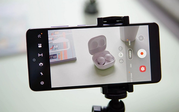 Galaxy A52s 5G là một công cụ quay vlog rất tuyệt