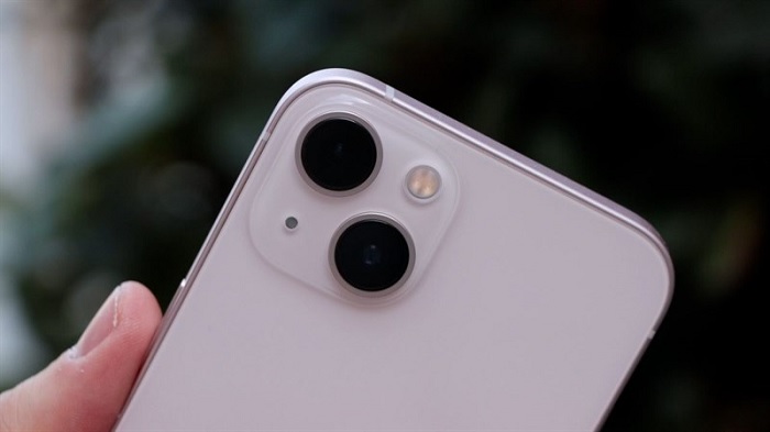 Hệ thống camera sau trên iPhone 13