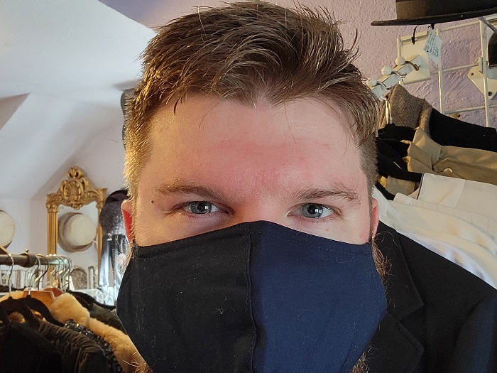 Galaxy S21 Plus cho màu sắc mát hơn, độ tương phản tốt hơn