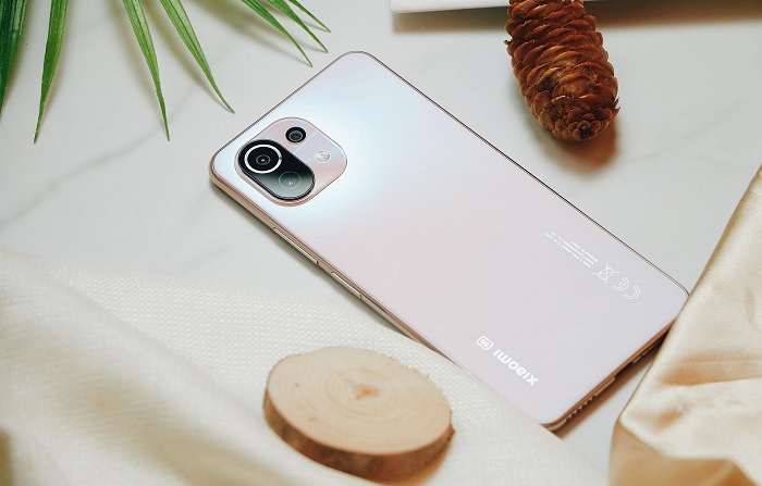 Xiaomi 11 Lite 5G NE siêu mỏng, siêu nhẹ