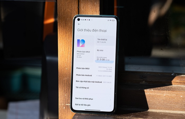 Cấu hình Xiaomi 11 Lite 5G NE được cải thiện so với thế hệ trước đem đến hiệu năng vô cùng ấn tượng