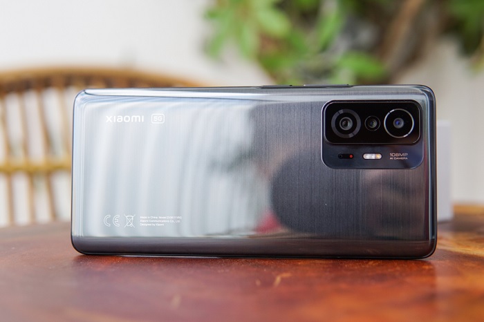 Xiaomi 11T 5G sở hữu thiết kế sang trọng và bắt mắt