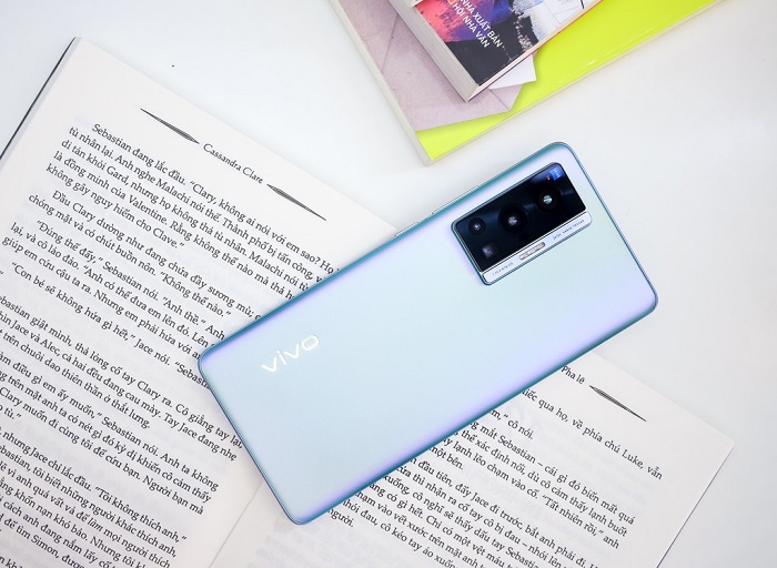 Vivo X70 Pro màu Xanh cực quang