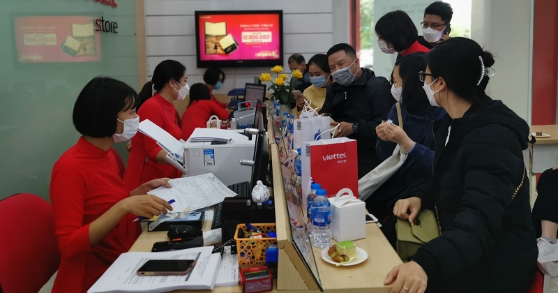Viettel Store chính thức trả hàng và mở bán iPhone 13 series VN/A trên toàn quốc