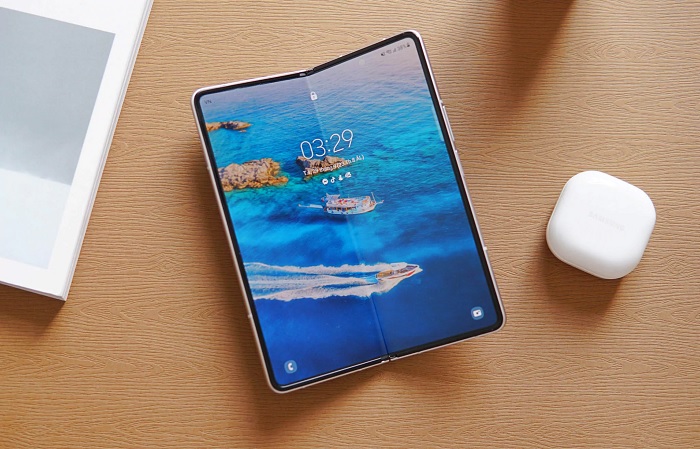 Galaxy Z Fold3 5G nổi bật với cụm 5 camera cho khả năng chụp ảnh, quay video như một chiếc máy ảnh chuyên nghiệp