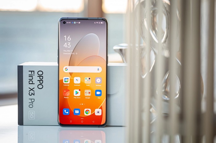 Mặt trước của OPPO Find X3 Pro