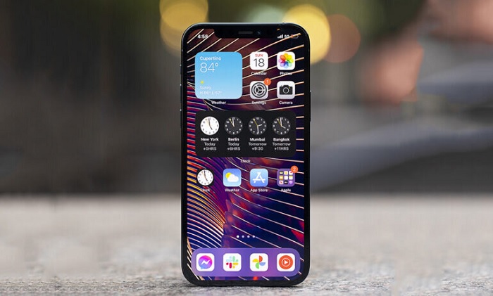 iPhone 12 Pro có phần notch tai thỏ kích thước lớn hơn