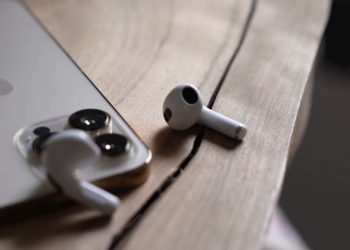 Trên tay AirPods 3