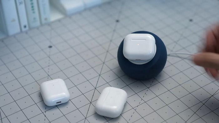 Hộp sạc Airpods 3 gọn nhẹ, tiện lợi