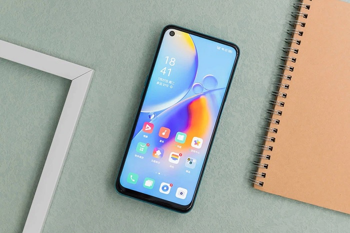 Màn hình lớn, viền bezel mỏng cùng tốc độ làm tươi 90Hz