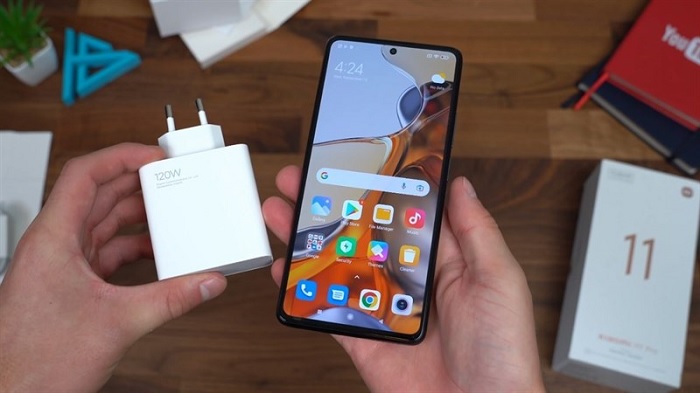 Xiaomi 11T Pro 5G đi kèm củ sạc nhanh 120W