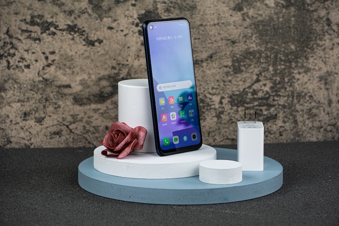 trên tay realme Q3s