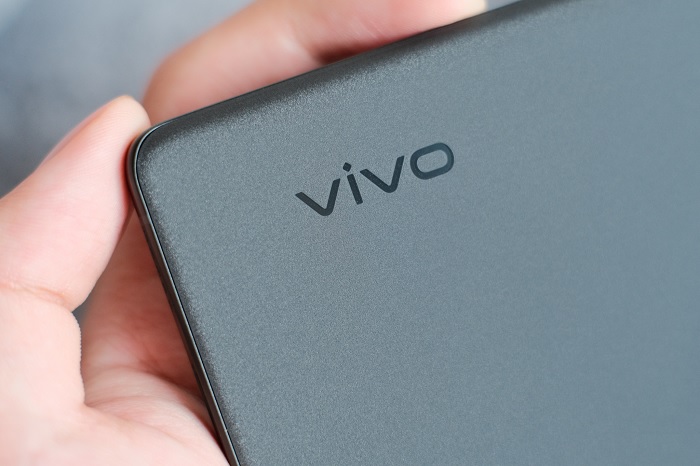 Lớp AG Huỳnh thạch màu ánh kim tạo ra hiệu ứng rất sang trọng