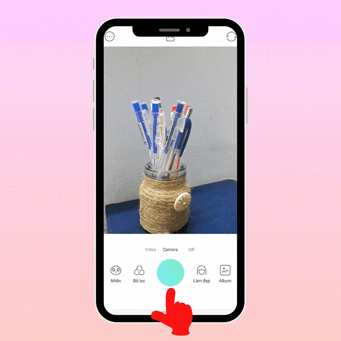 Chọn vào biểu tượng tải xuống để lưu về điện thoại