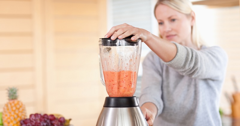 Máy xay sinh tố là một thiết bị rất phổ biến ở các gia đình hiện nay. Nhưng không phải ai cũng biết cách sử dụng máy xay sinh tố. Bài viết này chúng tôi sẽ hướng dẫn bạn cách dùng máy xay sinh tố hiệu quả và an toàn.