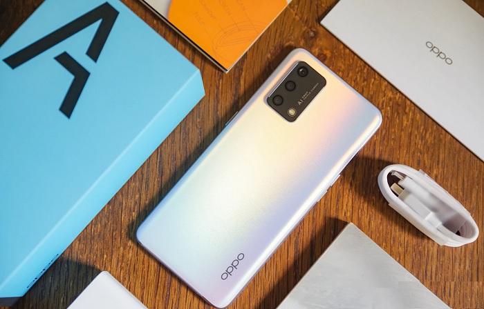 Thiết kế của A95 có nhiều nét tương đồng với dòng Reno6