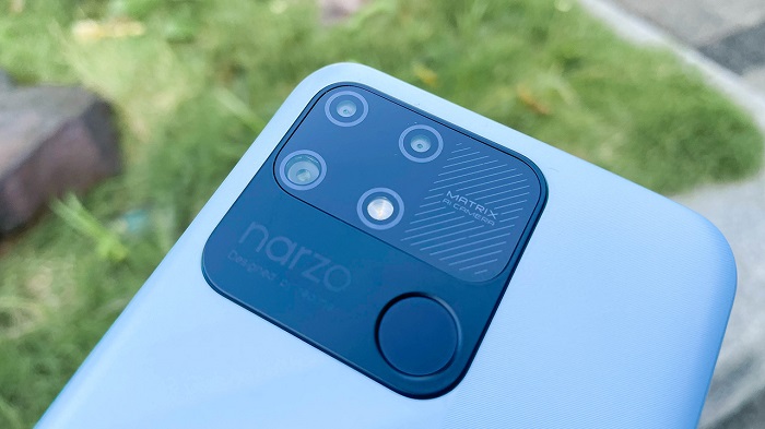 Cận cảnh camera sau và cảm biến vân tay một chạm