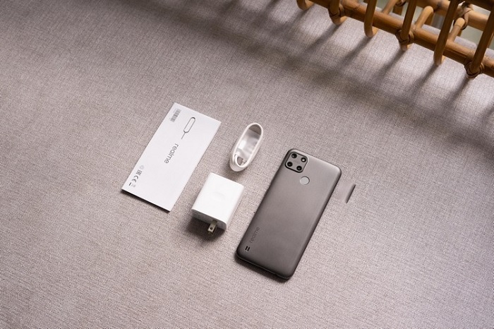 realme C25Y hỗ trợ thẻ nhớ ngoài