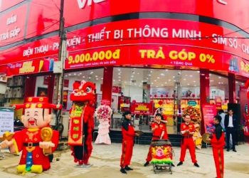 Khai trương siêu thị Viettel Store mới tại Nghệ An: Smartphone giảm đến 12 triệu, phụ kiện giá chỉ từ 29K, gia dụng giá từ 159K