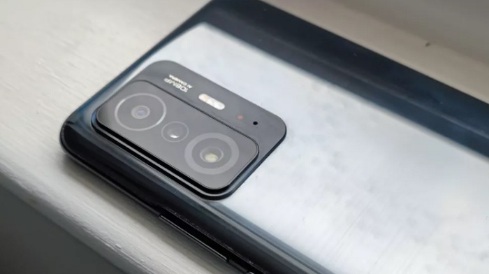 Sở hữu cụm 3 camera sau với camera chính có độ phân giải lên tới 108MP