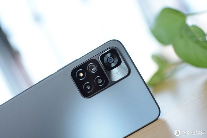 Camera sau của Redmi Note 11 Pro+