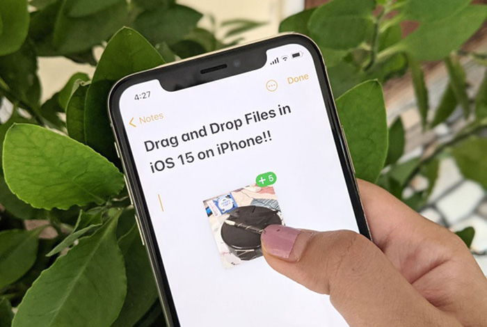 Kéo và thả giữa các ứng dụng trên iPhone