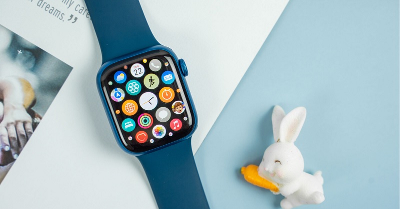 trên tay Apple Watch Series 7