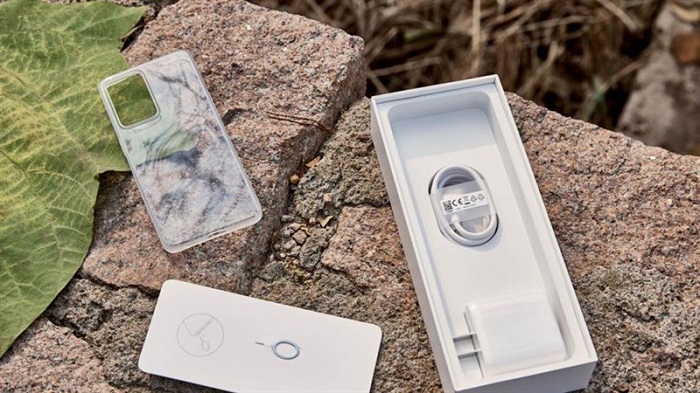 Các phụ kiện đi kèm máy