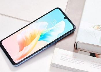 Trên tay Vivo S10e