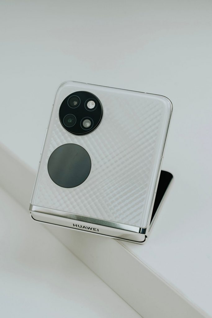 Hệ thống camera của Huawei P50 Pocket