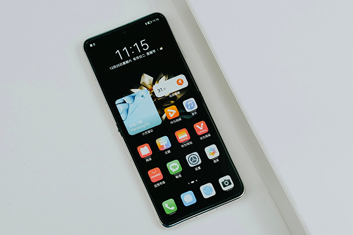 can-canh-huawei-p50-pocket