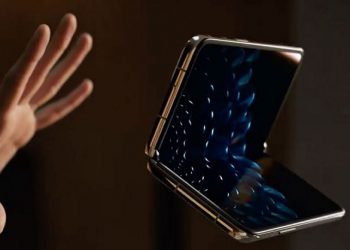 So sánh OPPO Find N và Galaxy Z Fold3 5G