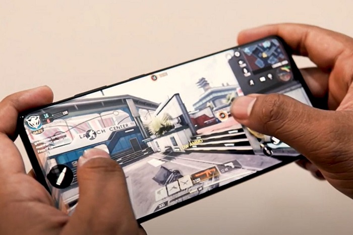 Màn hình Galaxy S21 Ultra đã tốt, S22 Ultra còn tốt hơn