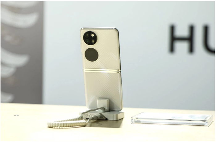 Hệ thống camera của Huawei P50 Pocket