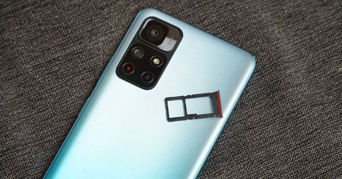 Thiết kế cụm camera sau 4 ống kính